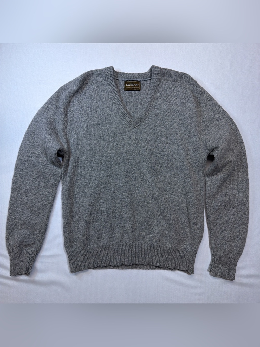 Campus Men's Wool Blend V-Neck Sweater in Heather Gray Size L